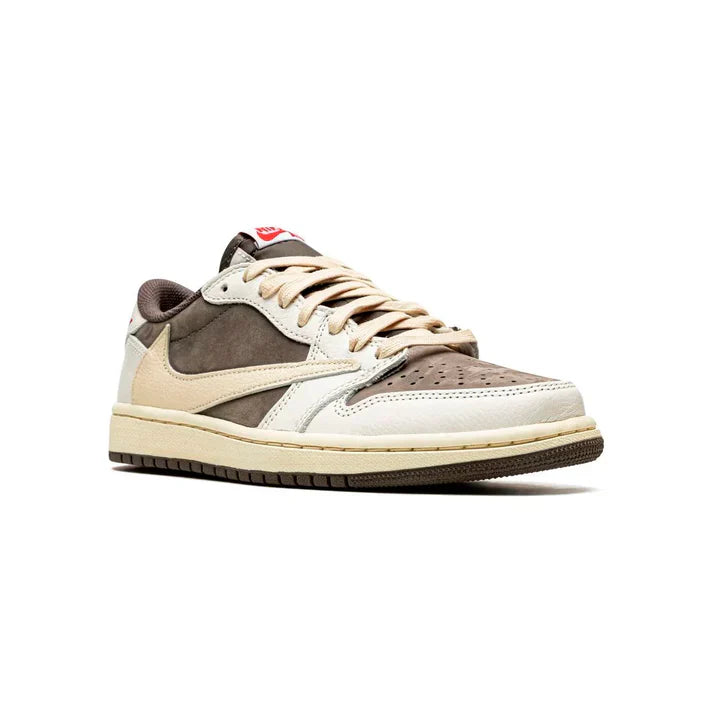 Sneakers Jordan Retro 1 Low x Travis Scott Reverse Mocha